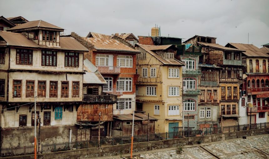 Srinagar Heritage Walking Tour: 7 Unmissable Highlights 17 Srinagar Heritage Walking Tour: 7 Unmissable Highlights