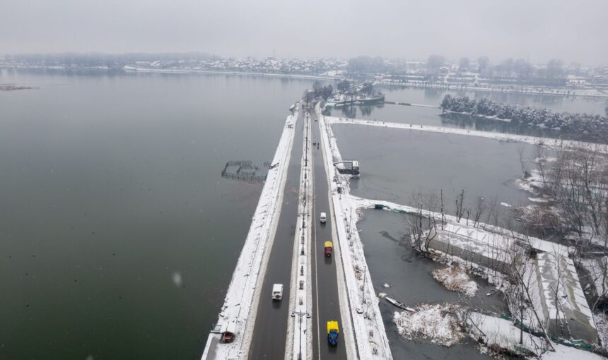 Kashmir in January 2027: Weather, Snow and Travel Guide 3 Kashmir in January 2027: Weather, Snow and Travel Guide