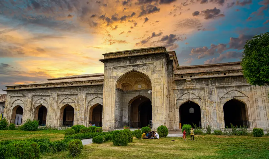 3-Hour Srinagar Old City Heritage Tour